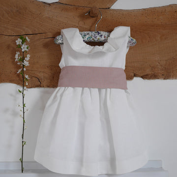 Dress with frilly